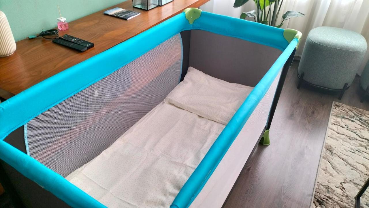 King Bed 4 People Near Basel, Switzerland, Weil Am Rhein, Loerrach, Germ'Any, Near Airport Apartment Saint-Louis  Exterior foto