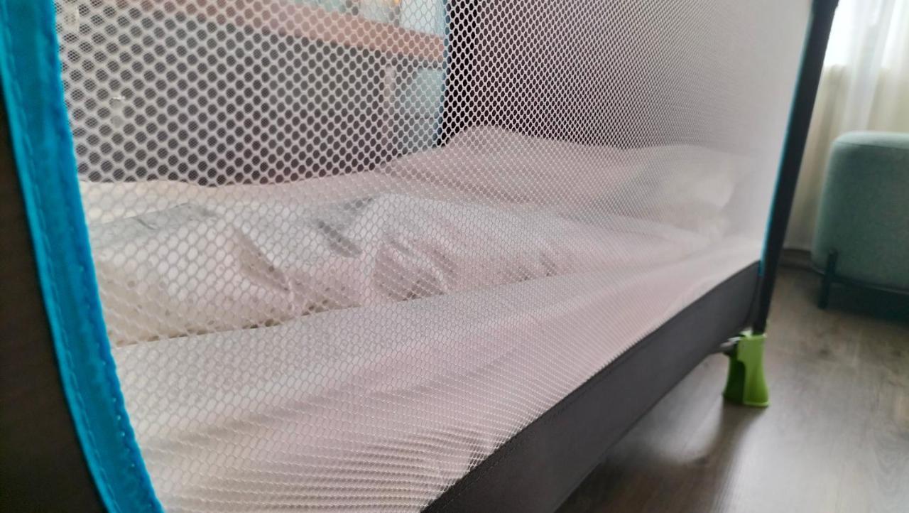 King Bed 4 People Near Basel, Switzerland, Weil Am Rhein, Loerrach, Germ'Any, Near Airport Apartment Saint-Louis  Exterior foto